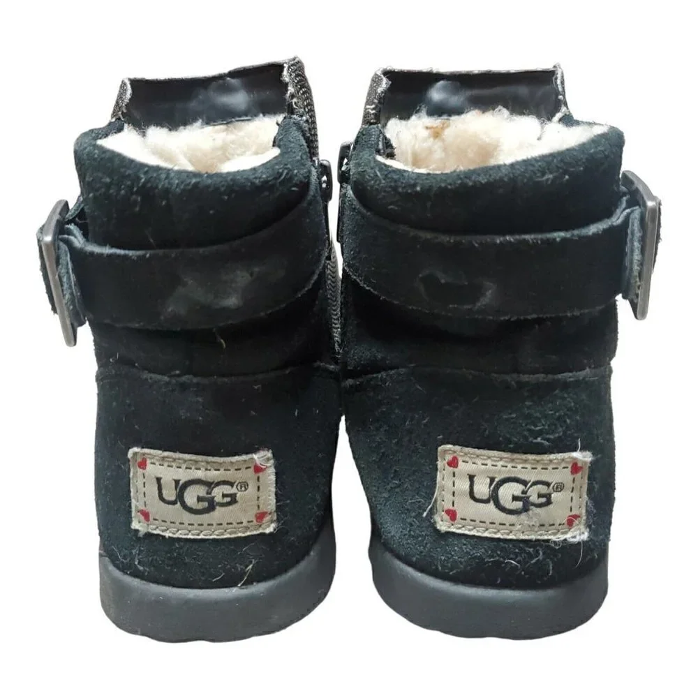 UGG girls heart